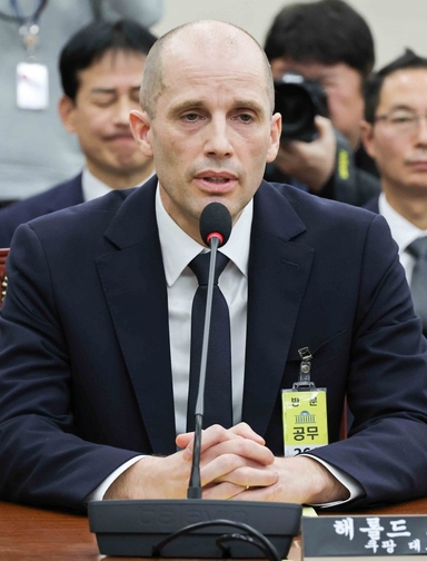 [쿠팡 정보 유출] 핵심 증인 빠진 '맹탕 청문회'…피해 대책도 공회전