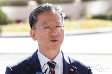 정성호, 검사장 징계 검토 관련 "가장 좋은 방법 고민 중"[영상]