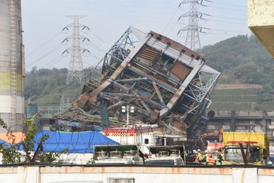울산화력발전소 타워 붕괴 매몰자 7명 중 1명 사망·4명 사망 추정·2명 실종