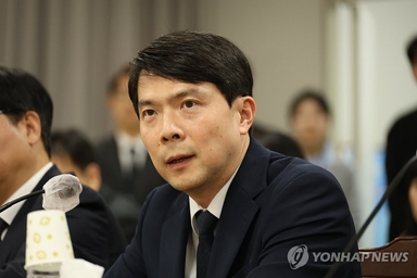 성상헌 검찰국장 '무증빙 현금' 특활비 800만 원 확인