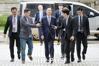 [현장FACT] '계엄 가담 혐의' 박성재, 비난 속 두 번째 구속 심사 출석 (영상)