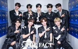 [2025 TMA 결산] 제로베이스원 "밤하늘의 별처럼...제로즈 마음에 반짝이는 아티스트 될 것" (영상)