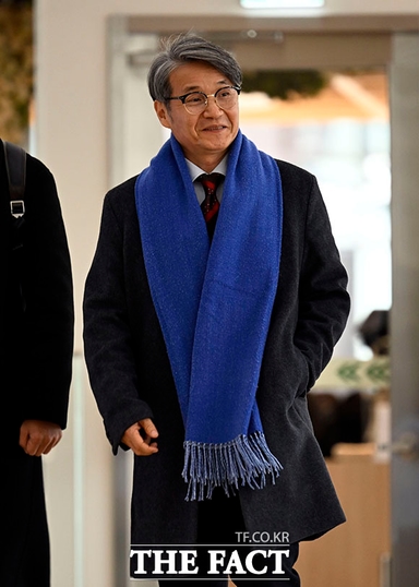 [현장FACT] '김건희 명품백 선물' 최재영 목사 첫 특검 출석 "김건희, 내란 주도 증거는..." (영상)