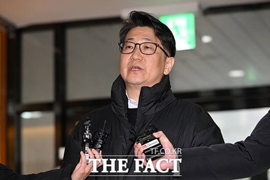 [현장FACT] "거짓말 공직자 책임져야"...'쿠팡 외압 폭로' 문지석 검사 특검 출석 (영상)