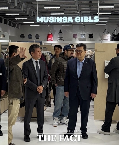 정몽규 회장도 관심 보인 무신사 용산 매장, 압도적 규모 과시 [TF현장]